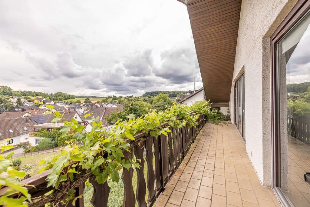 Immobilie in Walzbachtal - Ihr neues Zuhause in Jöhlingen- Einfamilienhaus mit ELW zum Wohlfühlen - Bild 3