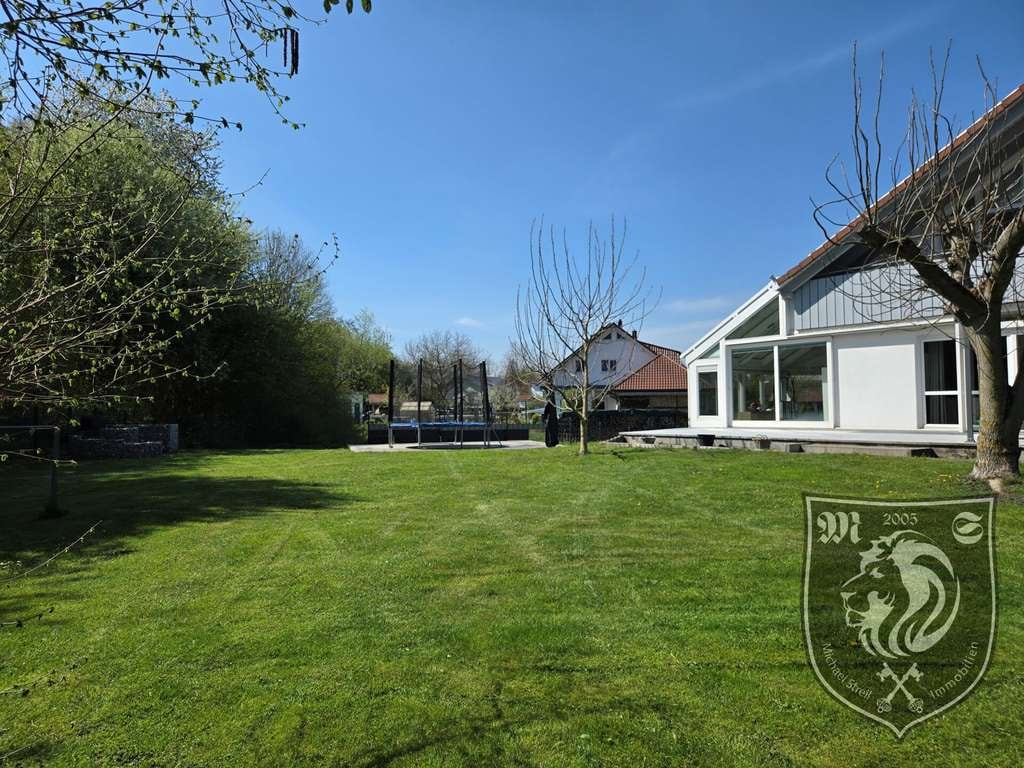 Immobilie in Sontheim an der Brenz - Viel Platz für Familie & Homeoffice – EFH mit Garten –  Ortsrandlage – Sontheim a. d. Brenz - Bild 2