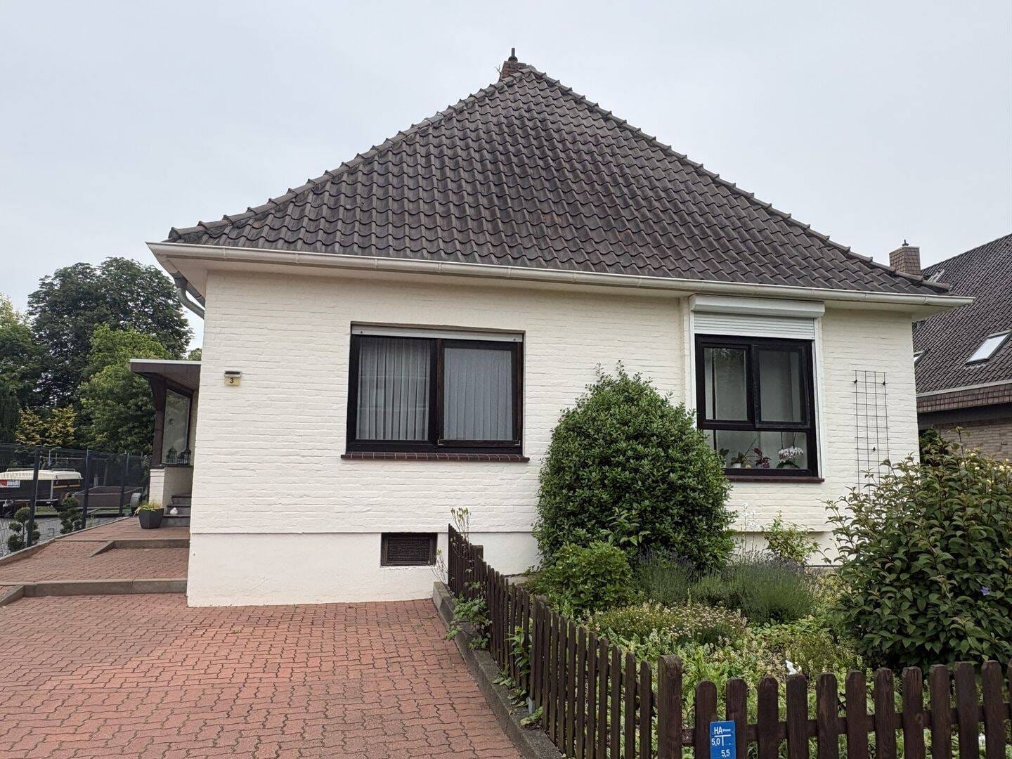 Immobilie in Hilgermissen - Bungalow mit besonderem Charme und idyllischem Garten in zentrumsnaher Lage - Bild 3