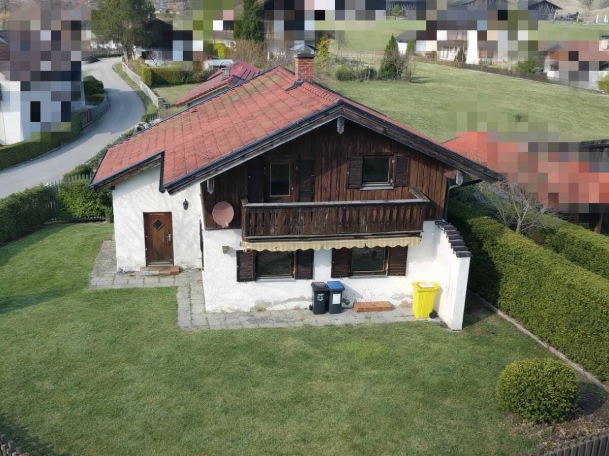 Immobilie in Unterammergau - Sanierungsbedürftiges Haus in Unterammergau mit traumhaftem Gebirgsblick - Bild 0