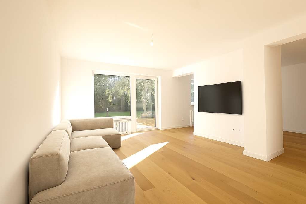 Immobilie in Wentorf bei Hamburg - Großzügiges Wohnen in Wentorf – 160 m² Wohnung mit Parkgrundstück - Bild 1