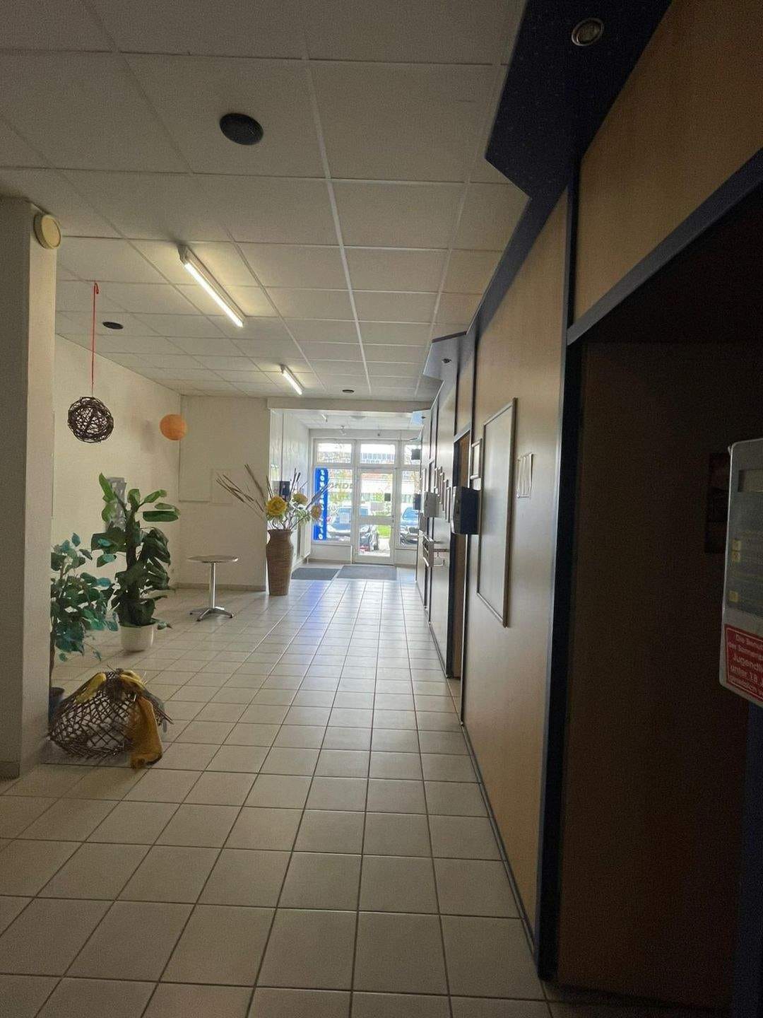 Immobilie in Kelheim - Helle, lichtdurchflutete Einheit in attraktiver Lage von Kelheim  - Bild 2