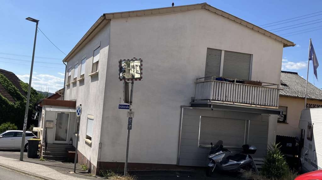 Immobilie in Ottweiler - Vermietetes 2-Fam.Haus im Herzen von Ottweiler - Bild 1