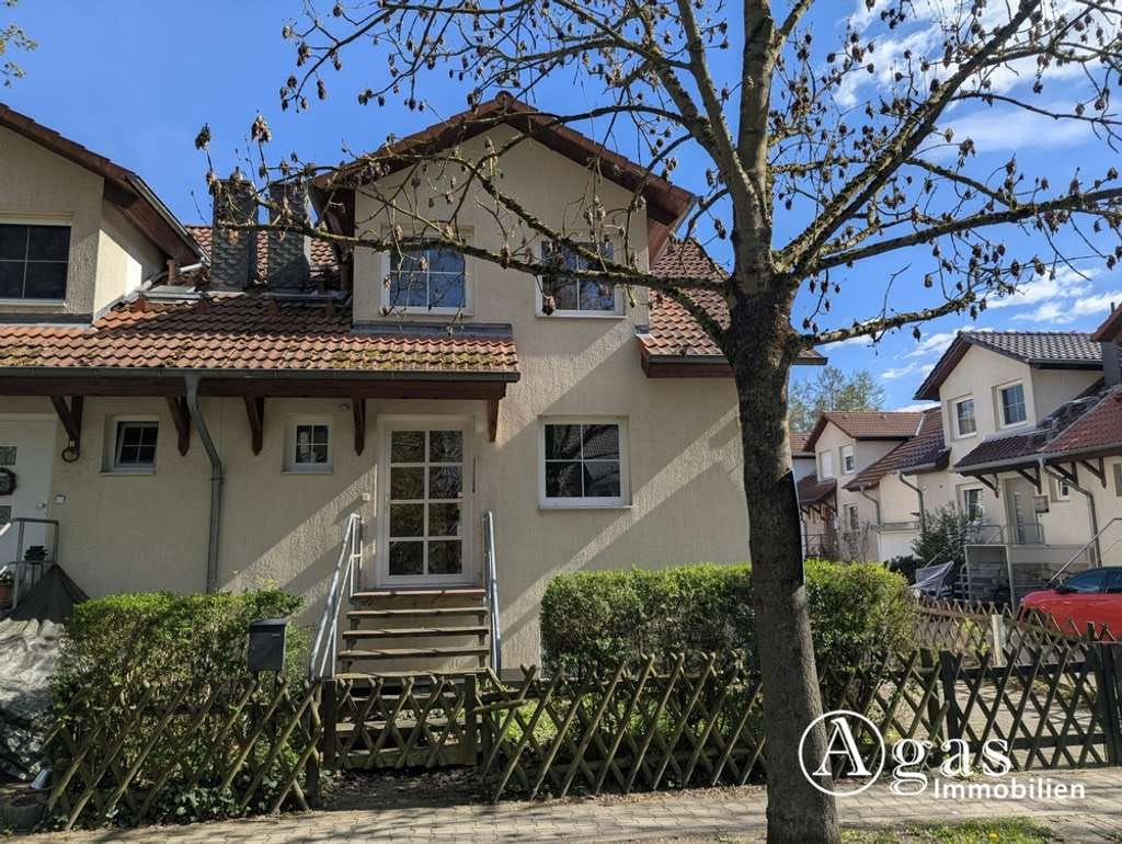Immobilie in Nuthetal - Attraktive Doppelhaushälfte mit Garten in begehrter Lage von Bergholz-Rehbrücke - Bild 0