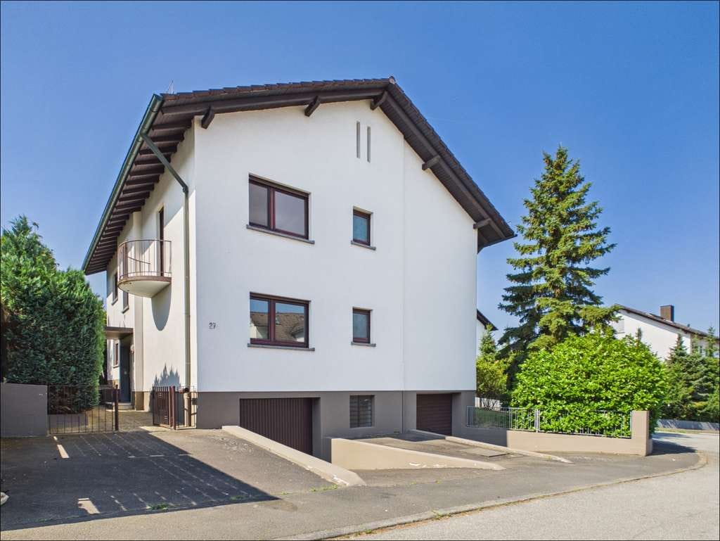 Immobilie in Haibach - Charmantes 2-Familienhaus mit vielfältigen Nutzungsmöglichkeiten in Haibach - Bild 1