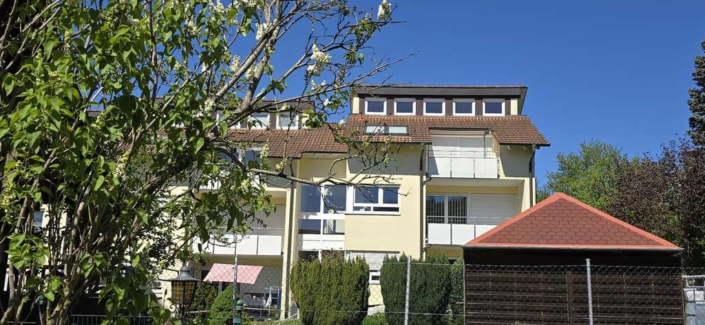 Immobilie in Bodman-Ludwigshafen - Traumhafte 2 Zimmer Dachgeschosswohnung mit Seeblick inkl. TG Stellplatz - Bild 0