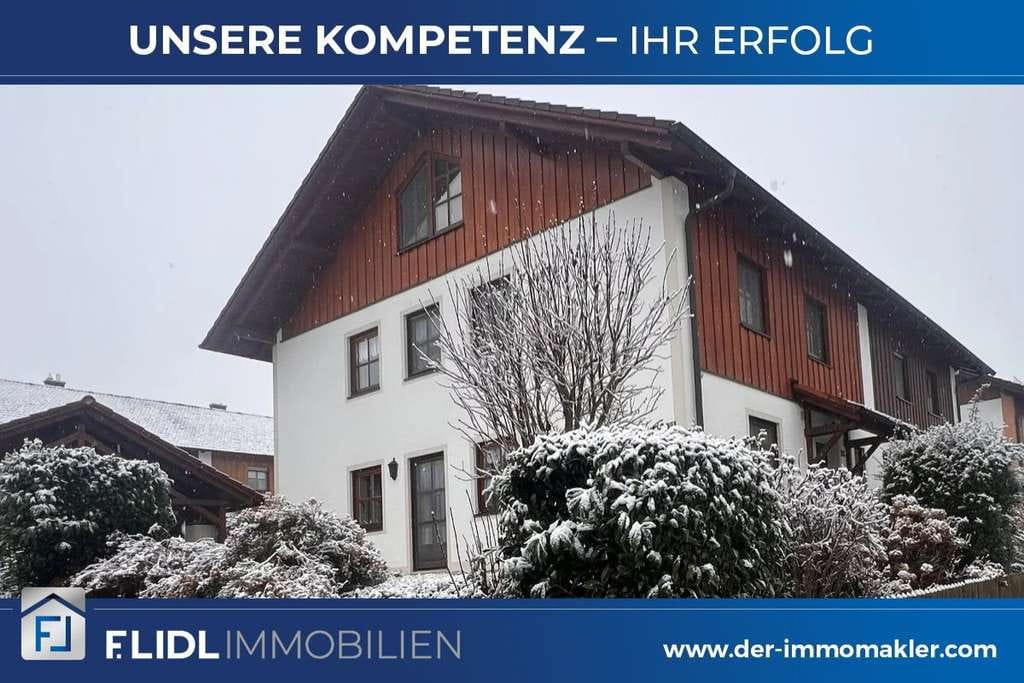 Immobilie in Rotthalmünster - Ihr Traumhaus: Gepflegte Doppelhaushälfte in Rotthalmünster - Bild 0