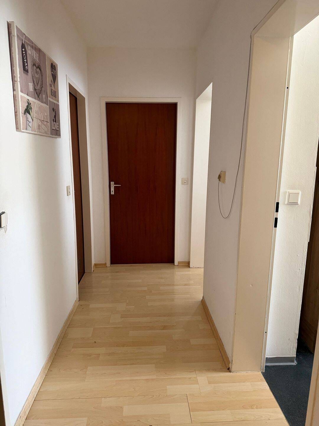Immobilie in Gerbrunn - Charmante 3 Zimmer Wohnung mit Balkon - Tiefgarage - Bild 4