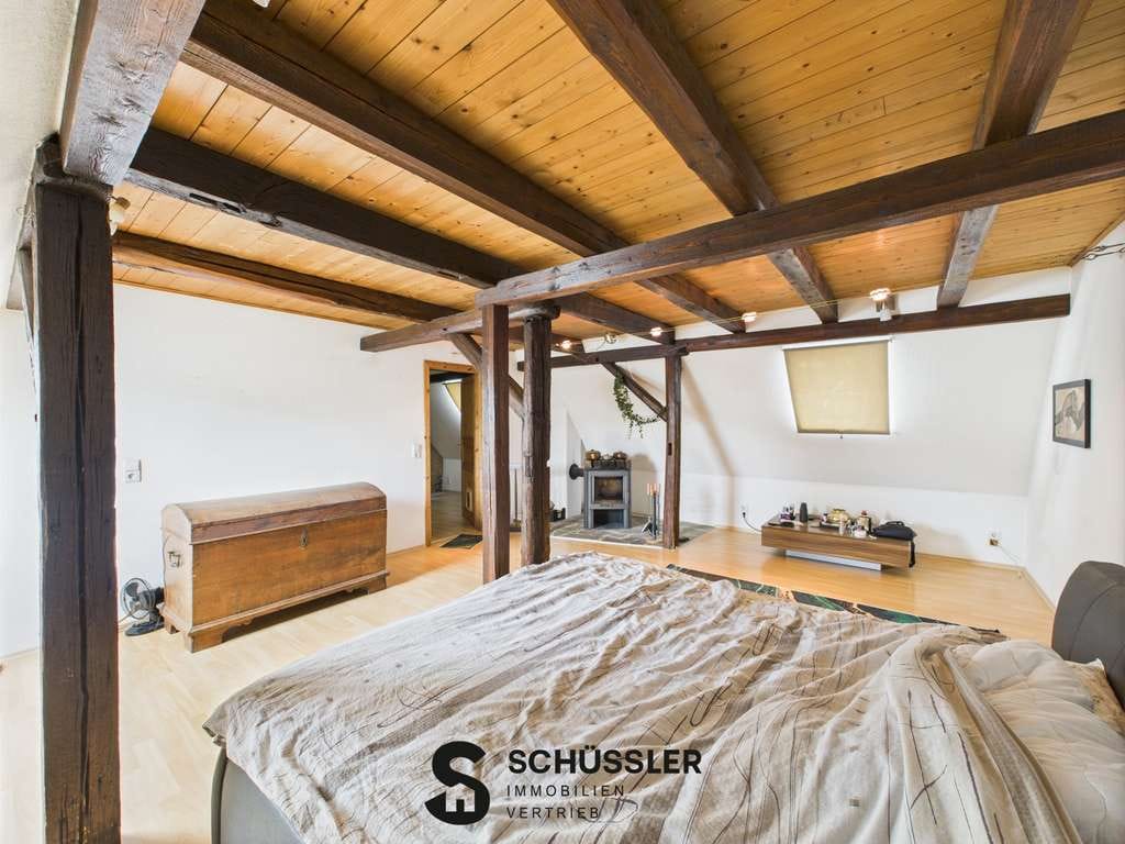 Immobilie in Pliezhausen - Großzügiges Mehrgenerationenhaus mit Ausbaupotenzial in Pliezhausen-Gniebel - Bild 0
