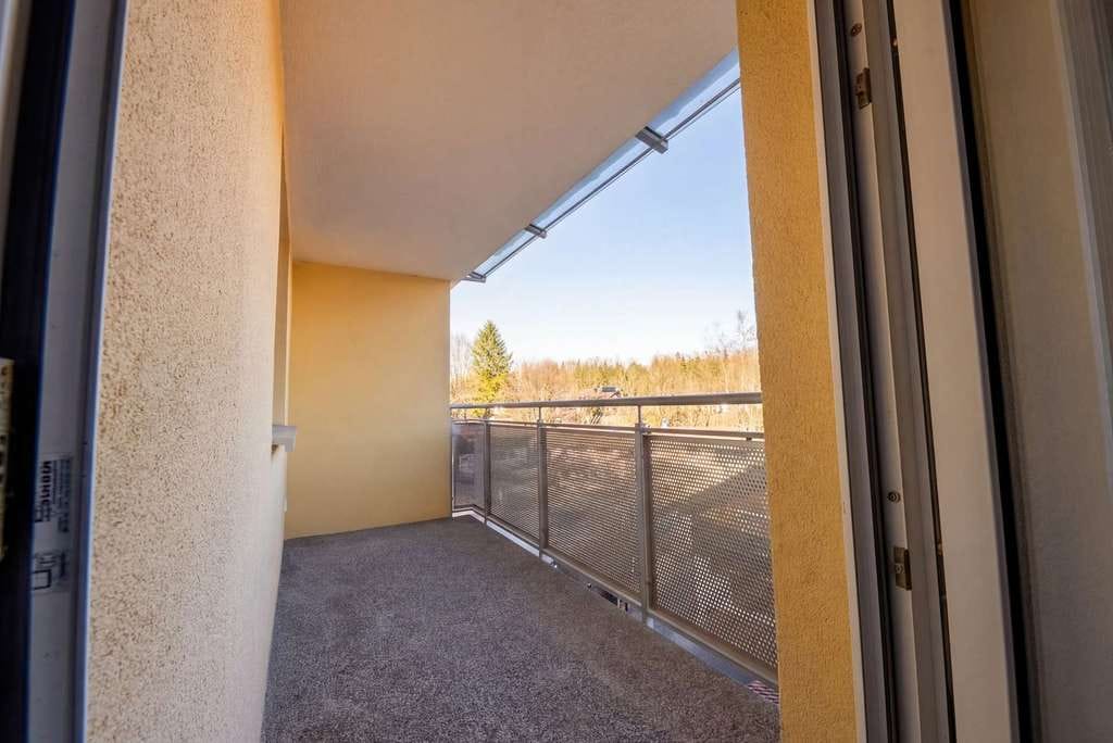 Immobilie in Miesbach - Stilvoll kernsaniert & bezugsfrei: Lichtdurchflutete 3-Zimmer-Wohnung im Miesbach, direkt am Bach - Bild 4