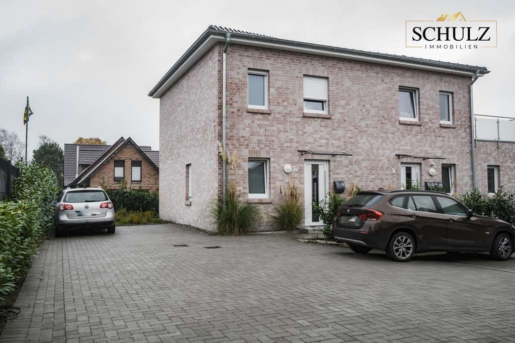 Immobilie in Garrel - Gute Investitionsmöglichkeit: Mehrparteienhaus in Garrel - Bild 0