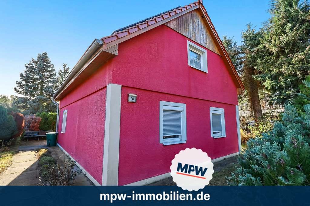 Immobilie in Erkner - Power auf dem Dach: Ein Haus, das Farbe und Stil bekennt - Bild 0