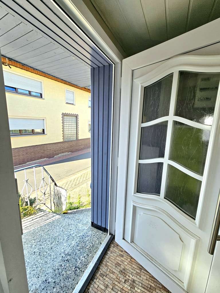 Immobilie in Bad Soden-Salmünster - 2 Familienhaus mit Garten und bester Aussicht zu verkaufen - Bild 1