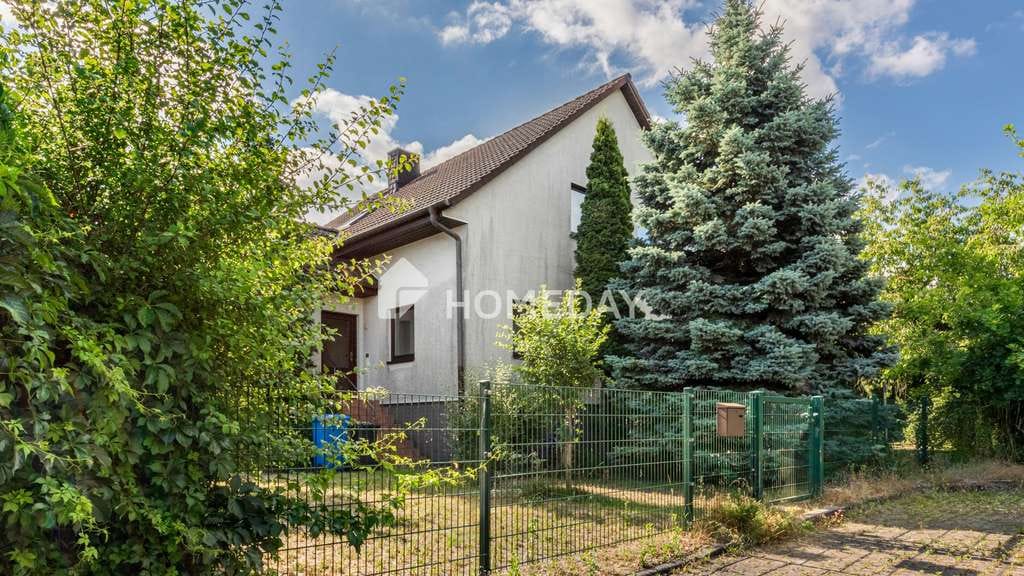 Immobilie in Krostitz - Großzügiges Einfamilienhaus mit Einliegerwohnung, Kamin, Gartenidylle & Pool in Priester - Bild 2