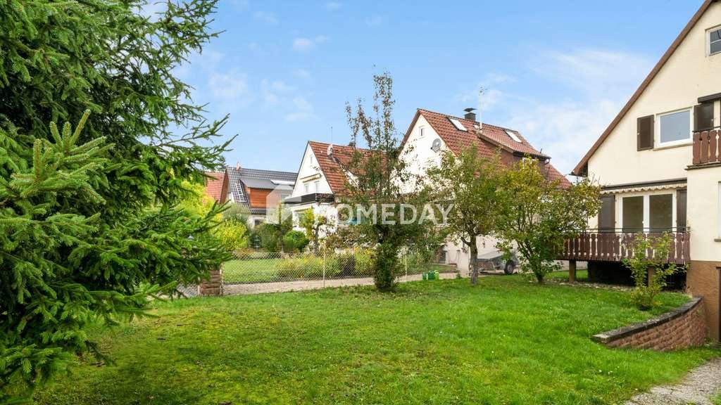 Immobilie in Eberdingen - Charmantes Zweifamilienhaus mit großem Garten, Garage und Scheune – vielseitiges Haus mit Potenzial - Bild 3