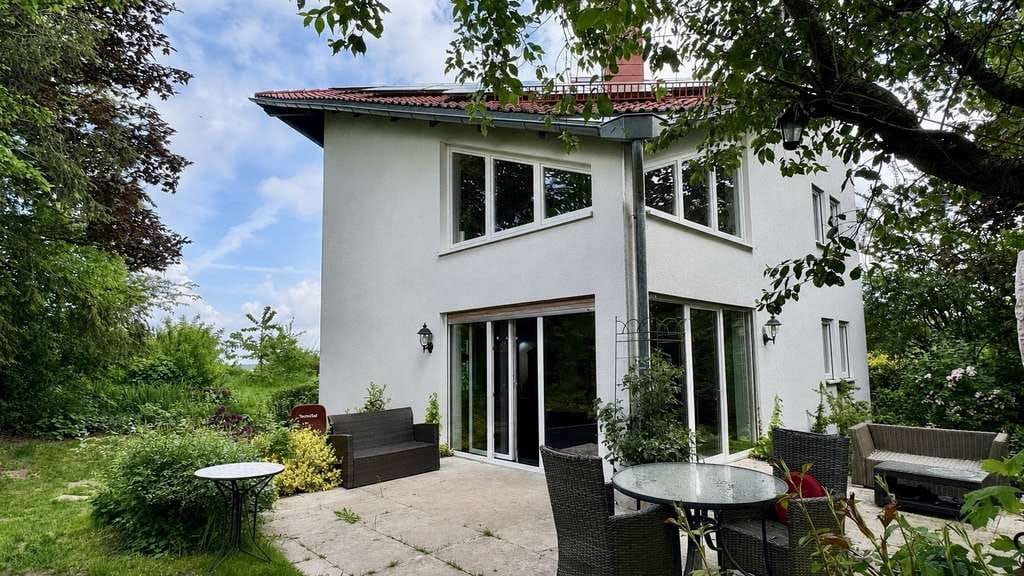 Immobilie in Tharandt - Stilvolles Architektenhaus in exklusiver Lage von Pohrsdorf - 100% Privatsphäre im Grünen - Bild 0