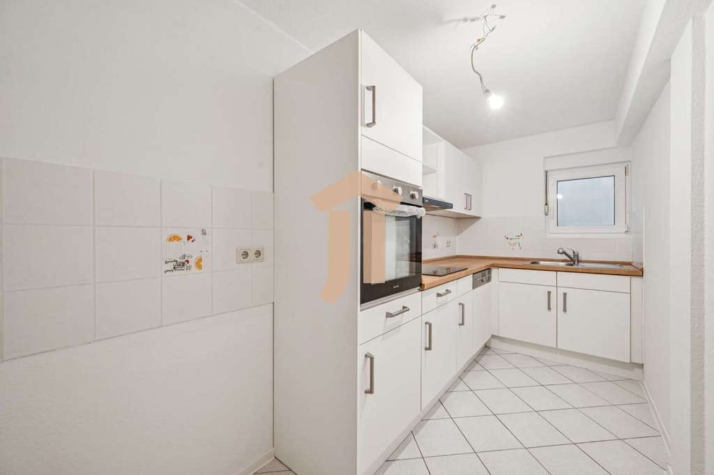 Immobilie in Römerberg - Sofort verfügbar: Renovierte 4-Zimmer-Wohnung mit großer Sonnenterrasse in Römerberg bei Speyer - Bild 3