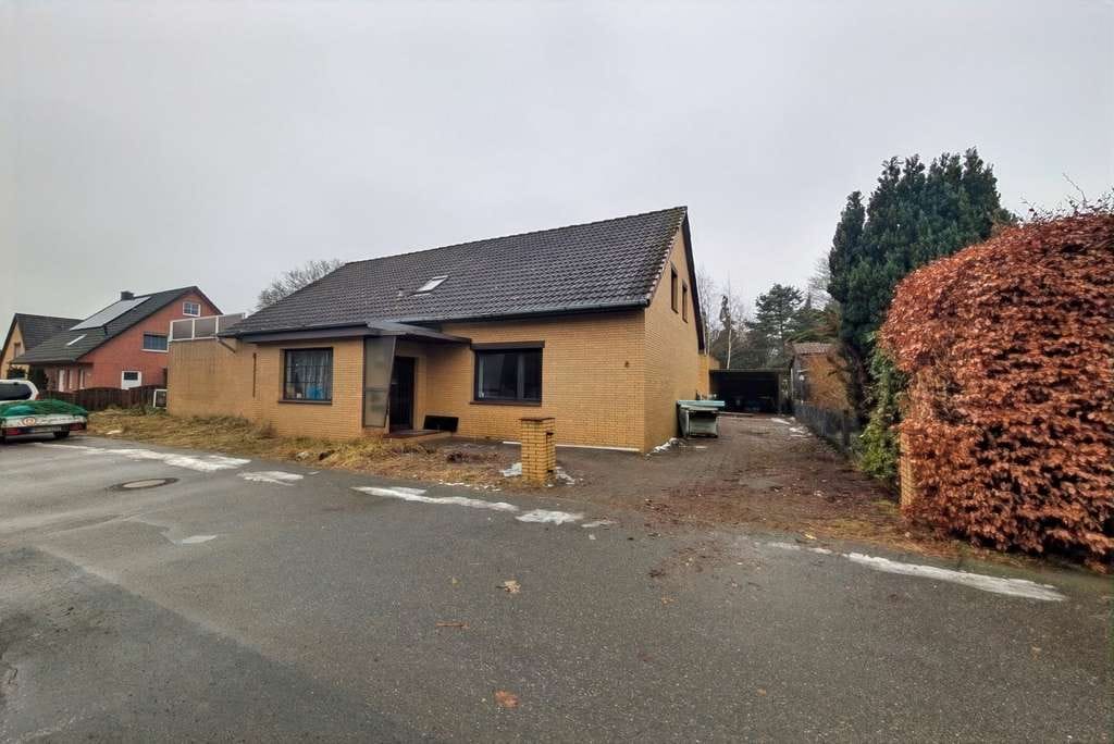 Immobilie in Büchen - Zweifamilienhaus in ruhiger aber zentraler Lage von Büchen! - Bild 1