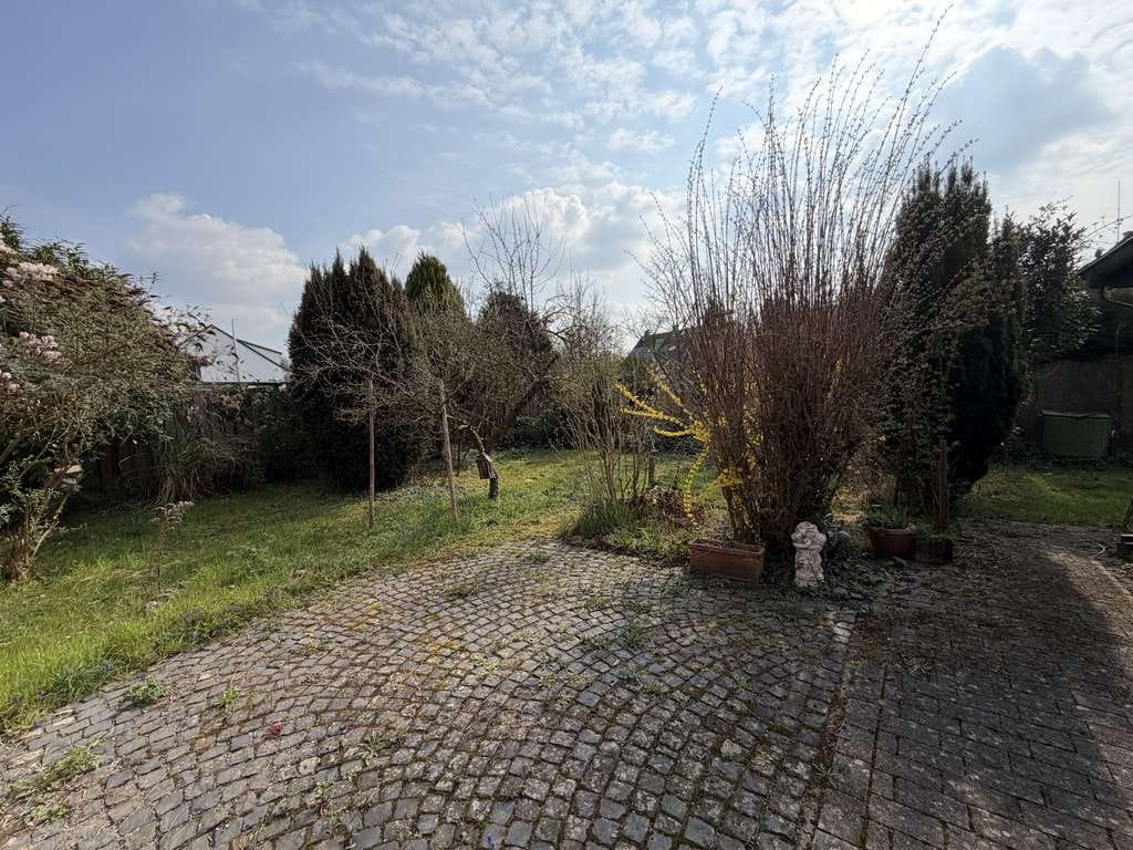 Immobilie in Meckesheim - Mehrgenerationenhaus mit 4 freien Wohnungen+großer Garten am Marktplatz von Meckesheim - Bild 4