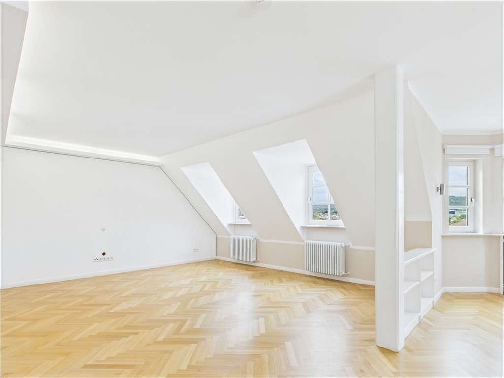 Immobilie in Klingenberg am Main - Zweistöckige Maisonette mit Weinbergblick – hier wird jeder Tag zum Ausblick - Bild 3