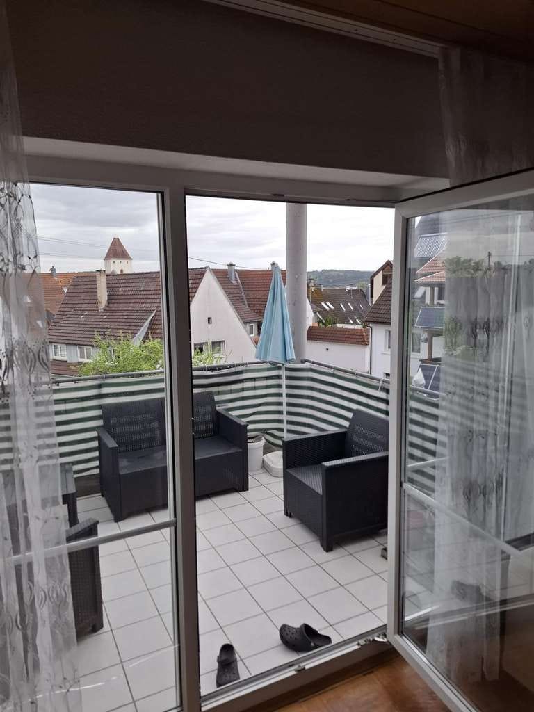 Immobilie in Eutingen im Gäu - 4-Zimmer-Wohnung in kleiner Einheit mit Balkon, Stellplatz & Garage - Bild 0