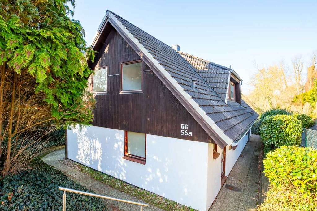 Immobilie in Großensee - ! Neu ! Zwei Wohneinheiten mit separatem Eingang in zentraler Lage von 22946 Trittau - Bild 1