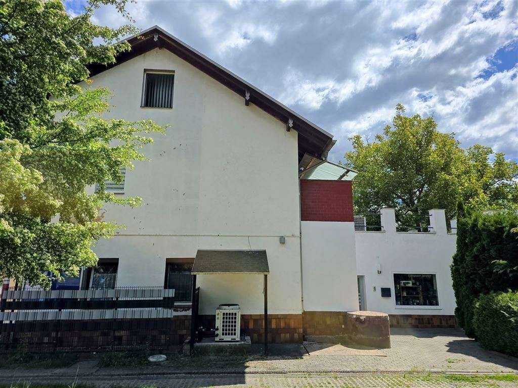 Immobilie in Remse - Großzügiges EFH mit weitläufigem Grundstück – Ideal für die große Familie mit Platzbedarf & Vision - Bild 2