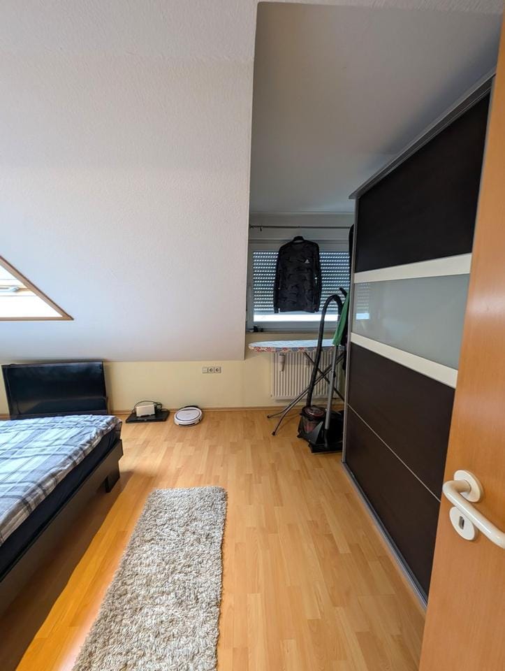 Immobilie in Bibertal - Ansprechende DG Wohnung mit Balkon und Tageslichtbad - Bild 0