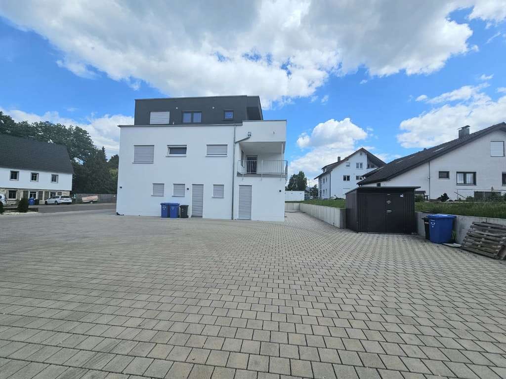 Immobilie in Eschach - Neuwertige  2.5 Zi. -Wohnung mit herrlichem Terrassenbalkon! - Bild 1