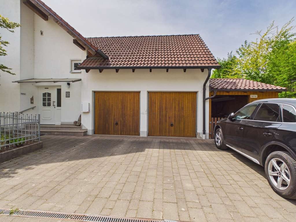 Immobilie in Prittriching - Zins 1,6%  400.000 Gepflegtes Zweifamilienhaus mit Wintergarten und Doppelgarage - Bild 2