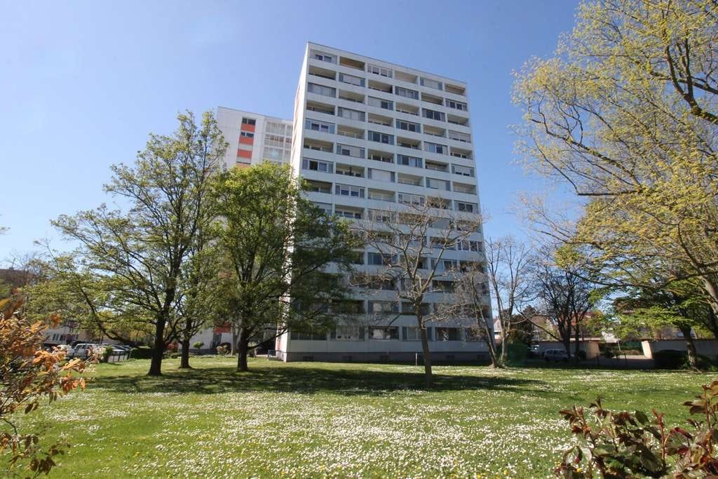 Immobilie in Bobenheim-Roxheim - ++gut geschnittene Wohnung mit Garage und herrlichem Blick in Richtung Pfälzer Wald++ - Bild 2