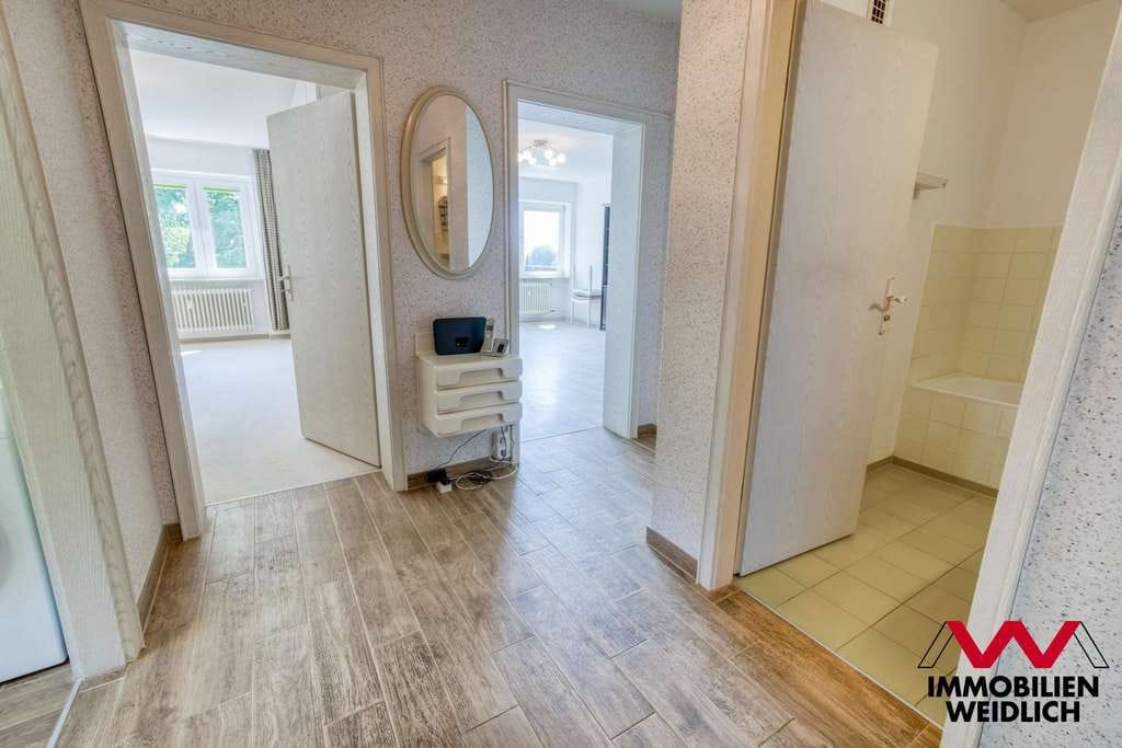 Immobilie in Kirchseeon - Genießen Sie den herrlichen Weitblick aus Ihrem Wohnzimmer! - Bild 1