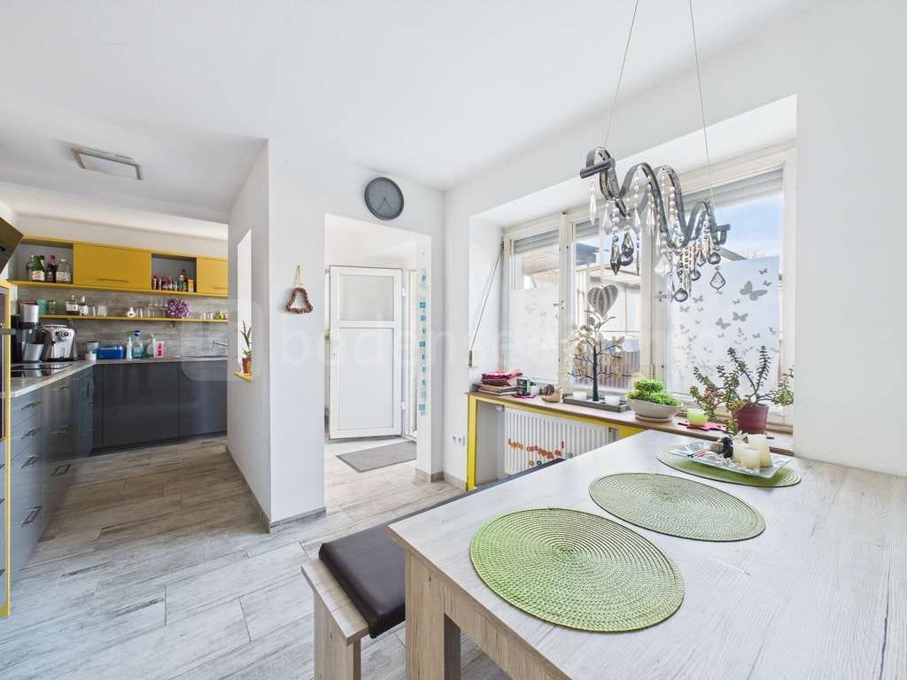 Immobilie in Mühlhausen-Ehingen - Charmante Doppelhaushälfte mit Garten, Terrasse und viel Potenzial in zentraler Lage von Mühlhausen - Bild 4