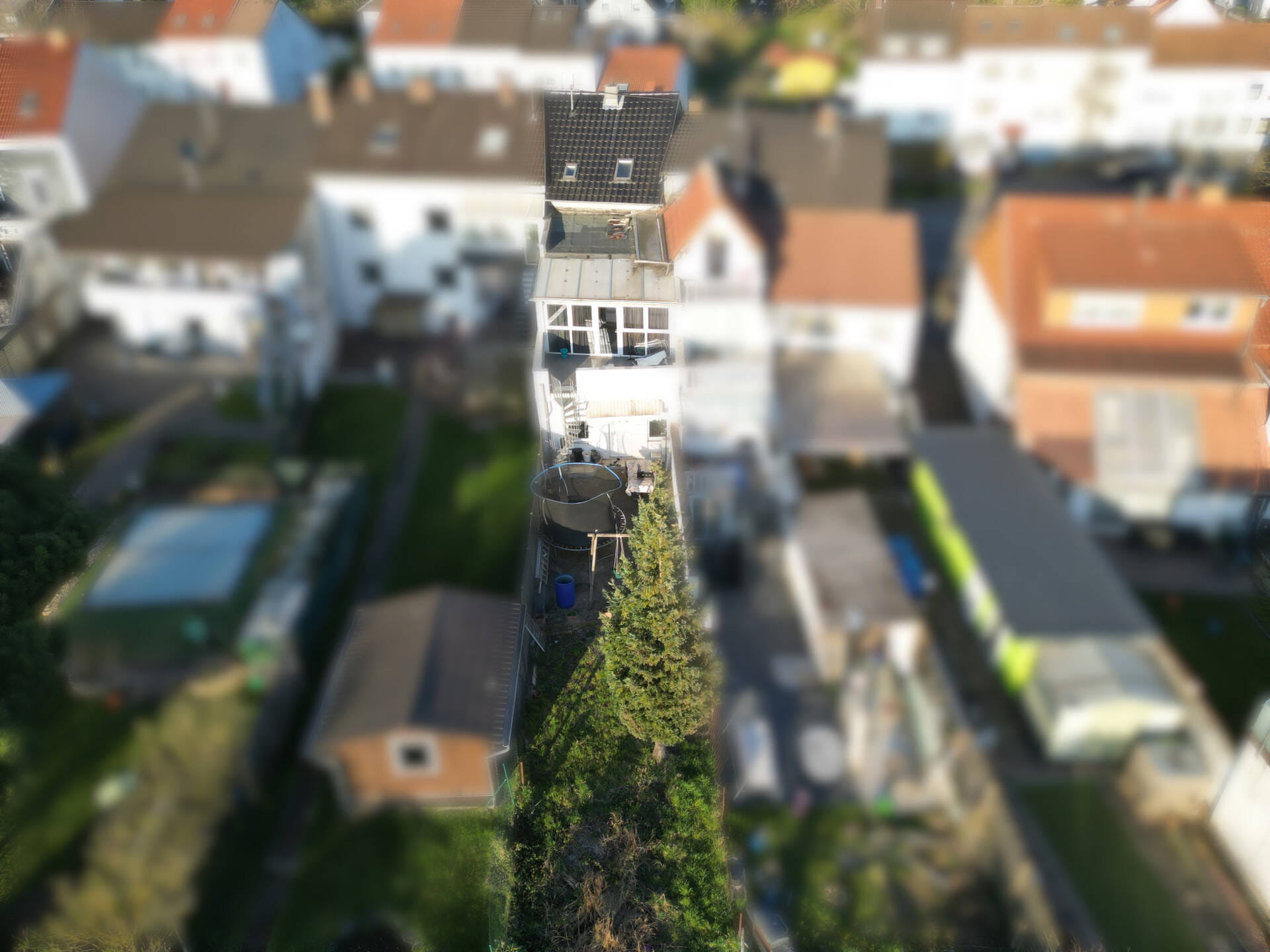 Immobilie in Ensdorf/Saar - Großzügiges Zweifamilienhaus in zentraler Lage von Ensdorf - Bild 1