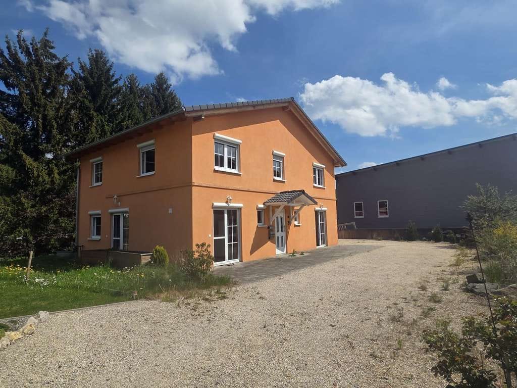 Immobilie in Ochsenhausen - Neuwertiges Wohnen /  1-2 Einheiten bei Ochsenhausen gelegen - Bild 0