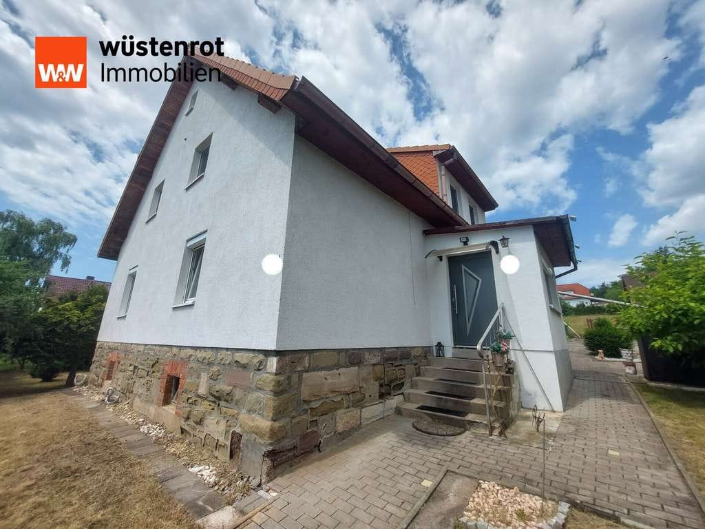 Immobilie in Gangloffsömmern - Großzügiges Einfamilienhaus mit Nebengebäude auf fast 3.000 m² Grundstück in ruhiger Sackgassenlage - Bild 0