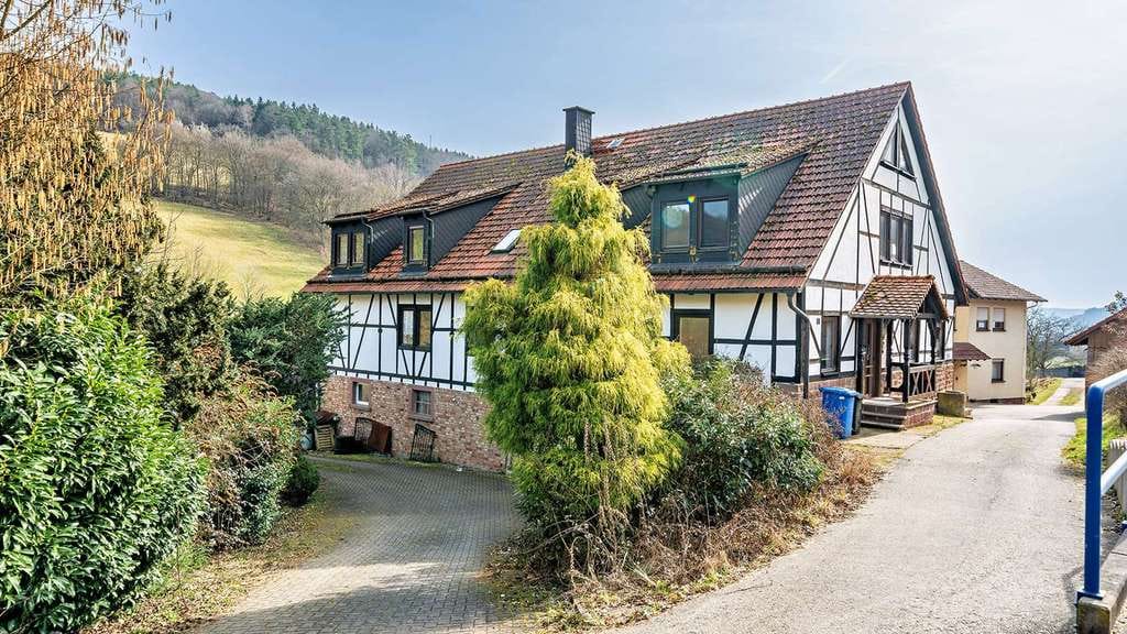 Immobilie in Oberzent - Ländliche Idylle im Odenwald: Großzügiges Mehrfamilienhaus mit dem besonderen Etwas! - Bild 1