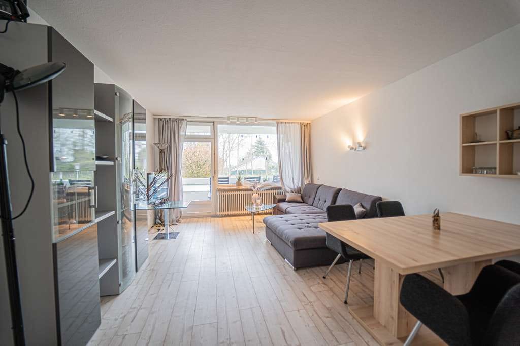 Immobilie in Grömitz - Sofort verfügbar! Großzügige, möblierte 3-Zimmer-Wohnung mit Balkon in ruhiger Lage! - Bild 1