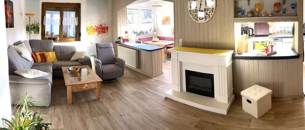 Immobilie in Meiningen - Charmantes Wohnhaus mit Entwicklungspotenzial in Henneberg bei Meiningen - Bild 0
