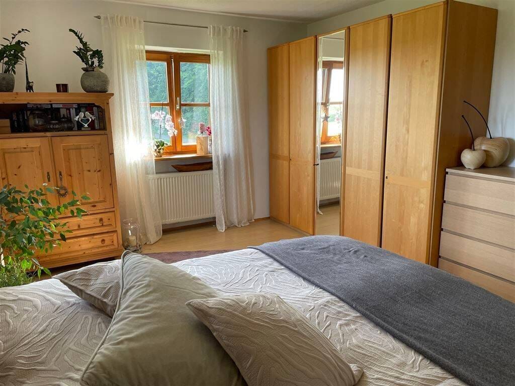 Immobilie in Mehring - Schönes Zweifamilienhaus mit ausgebautem Dachgeschoss im Außenbereich - Bild 3