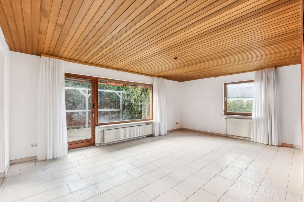 Immobilie in Adelheidsdorf - Solides Einfamilienhaus mit viel Platz zum Wohlfühlen in Adelheidsdorf / Großmoor - Bild 3
