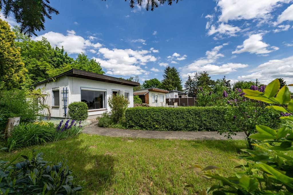 Immobilie in Jesewitz - ZWEI Bungalows plus Baugrundstück in guter Lage ! - Bild 0