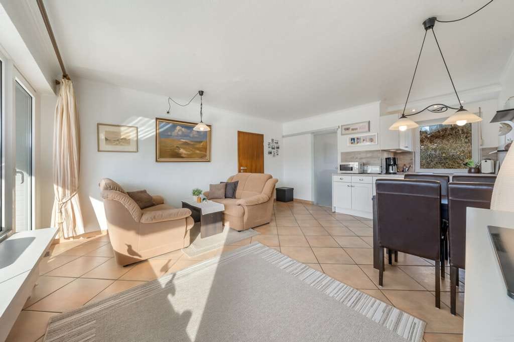 Immobilie in Hörnum (Sylt) - Helle Erdgeschosswohnung direkt am Strand mit Balkon - Bild 3