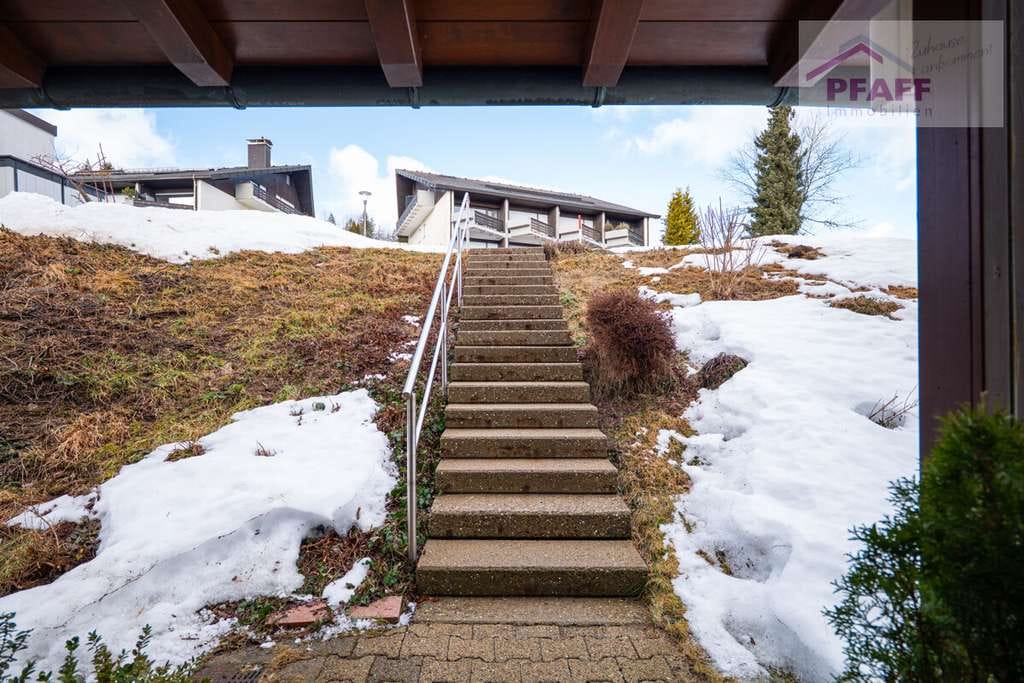Immobilie in Schönwald im Schwarzwald - Zuhause ankommen in der Rhönstrasse in Schönwald! Möblierte 1 Zi.-Whg. mit Einbauküche - Bild 4
