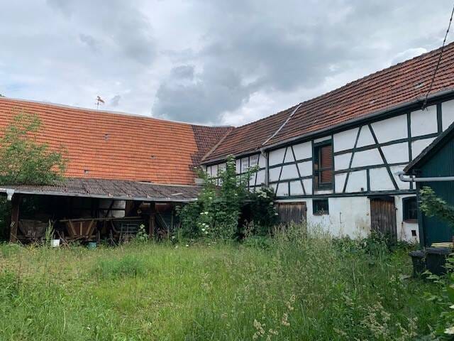 Immobilie in Erfurt - ** ehem. Gehöft: 4-Seiten-Hof mit Wohnhaus, Scheune, Garagen, Nebengebäude ** - Bild 4