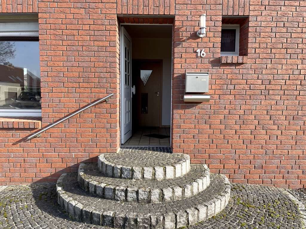 Immobilie in Bissendorf - Großzügiges und gepflegtes Einfamilienhaus in schöner Lage von Bissendorf - Natbergen! - Bild 2