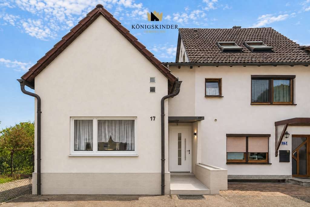 Immobilie in Markgröningen - Reihenendhaus mit Wintergarten, Terrasse und Garten – Raum für Ihre Wohnideen - Bild 1