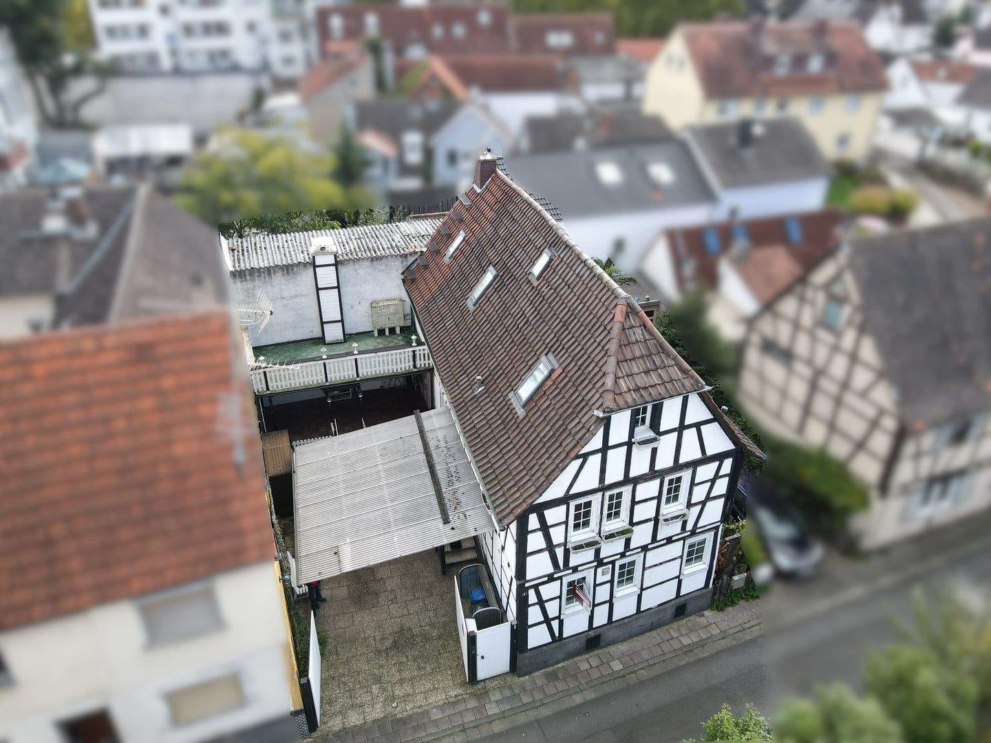 Immobilie in Dreieich - Riesiges Fachwerkhaus mit Anbau in Dreieich-Sprendlingen - Bild 2