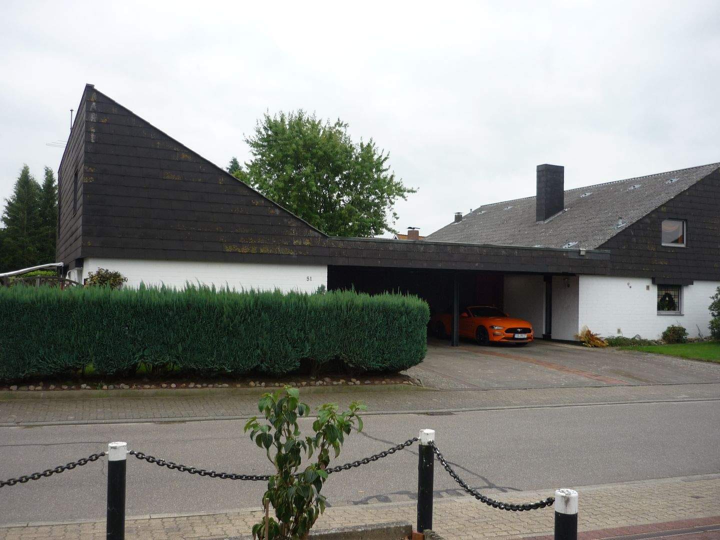 Immobilie in Osterrönfeld - Architektenhaus:- Lofthaus, aufgeteilt in zwei Blöcke : Links Mietwohnungen 165m², rechts Hauptwohnung 205 m² in Osterrönfeld - Bild 0