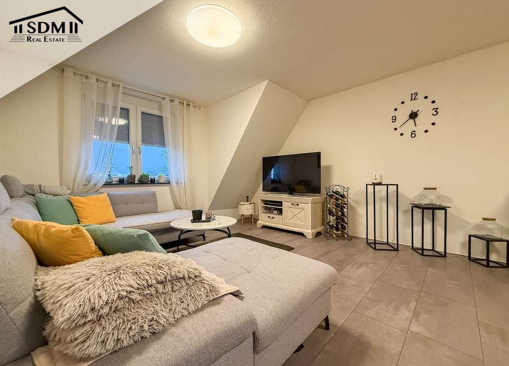 Immobilie in Karlsdorf-Neuthard - KAPITAL & ZUKUNFT: Zweifamilienhaus mit ELW in Karlsdorf - Bild 1